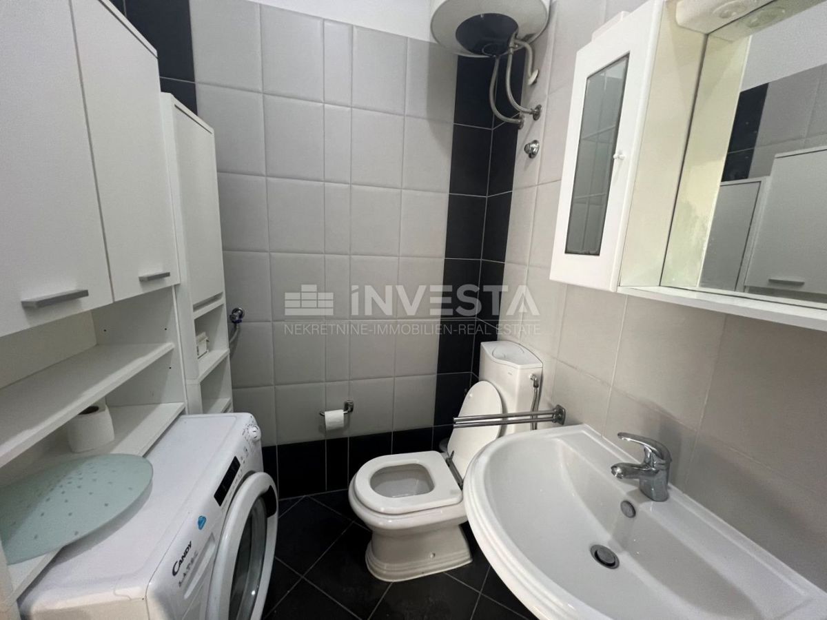 Pola, appartamento con una camera da letto, 49 m², piano terra con parcheggio