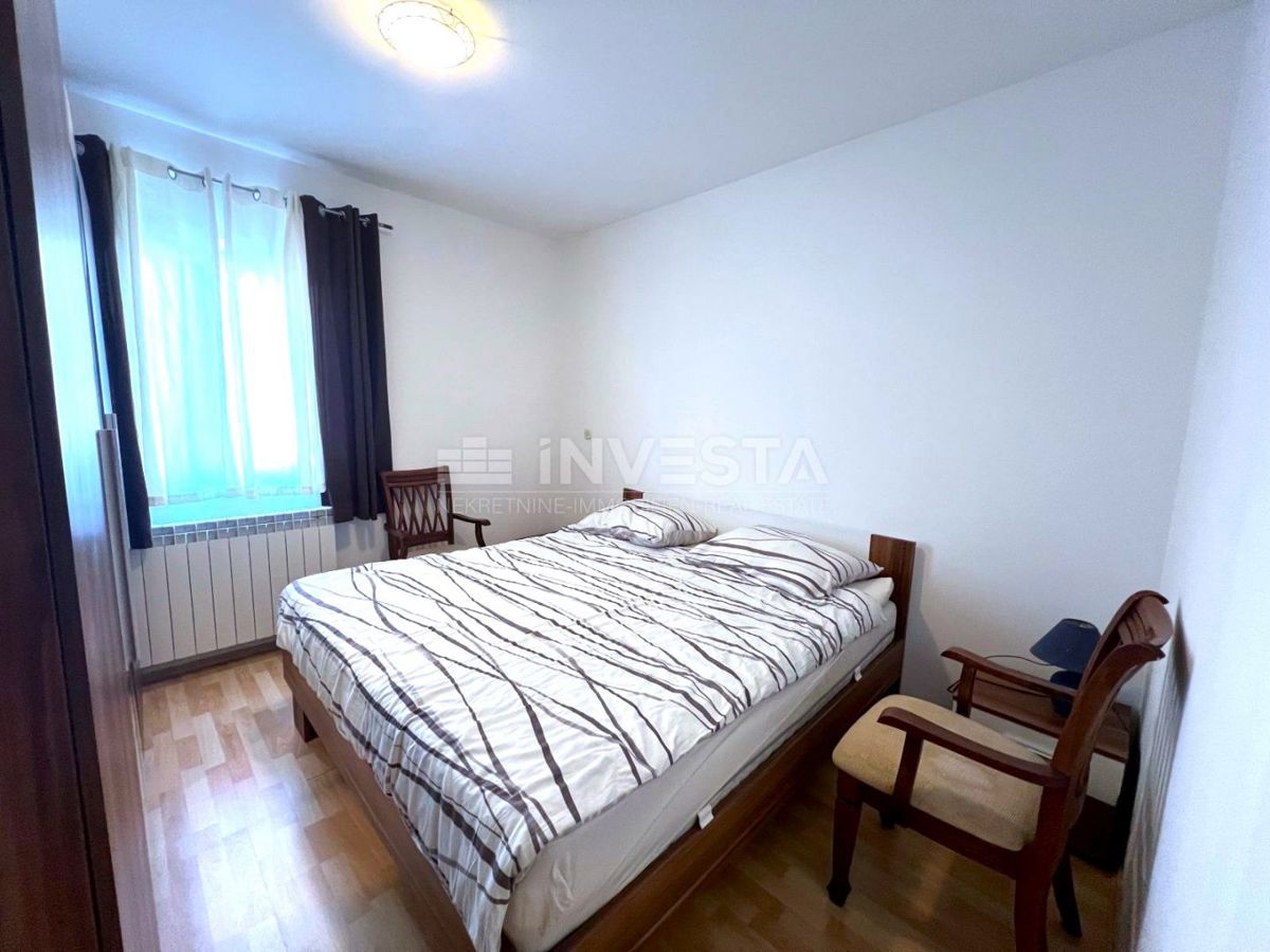 Pula, Štinjan – appartamento con due camere, 70 m²
