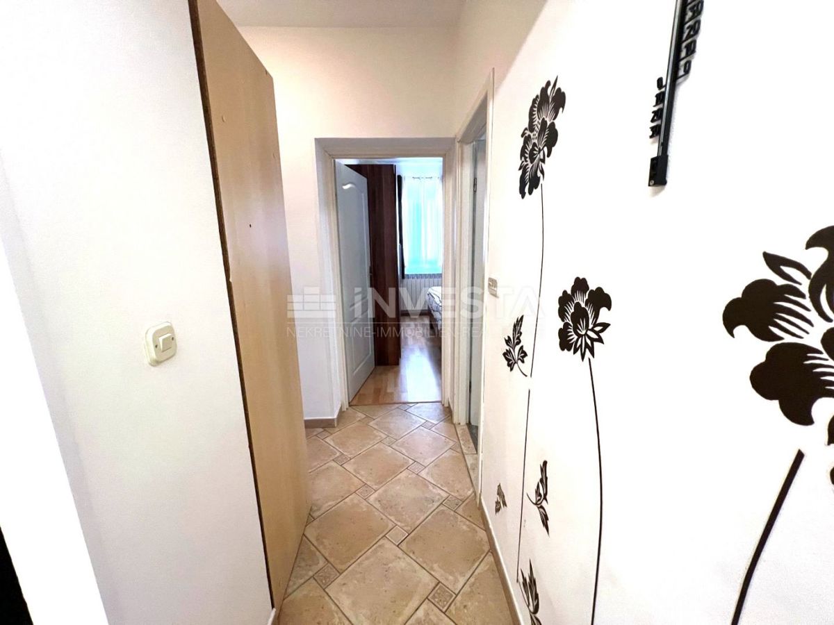 Pula, Štinjan – appartamento con due camere, 70 m²