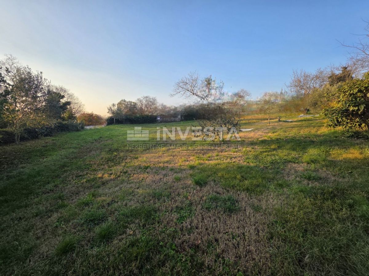 Zona di Vodnjan – Terreno edificabile 1025 m²