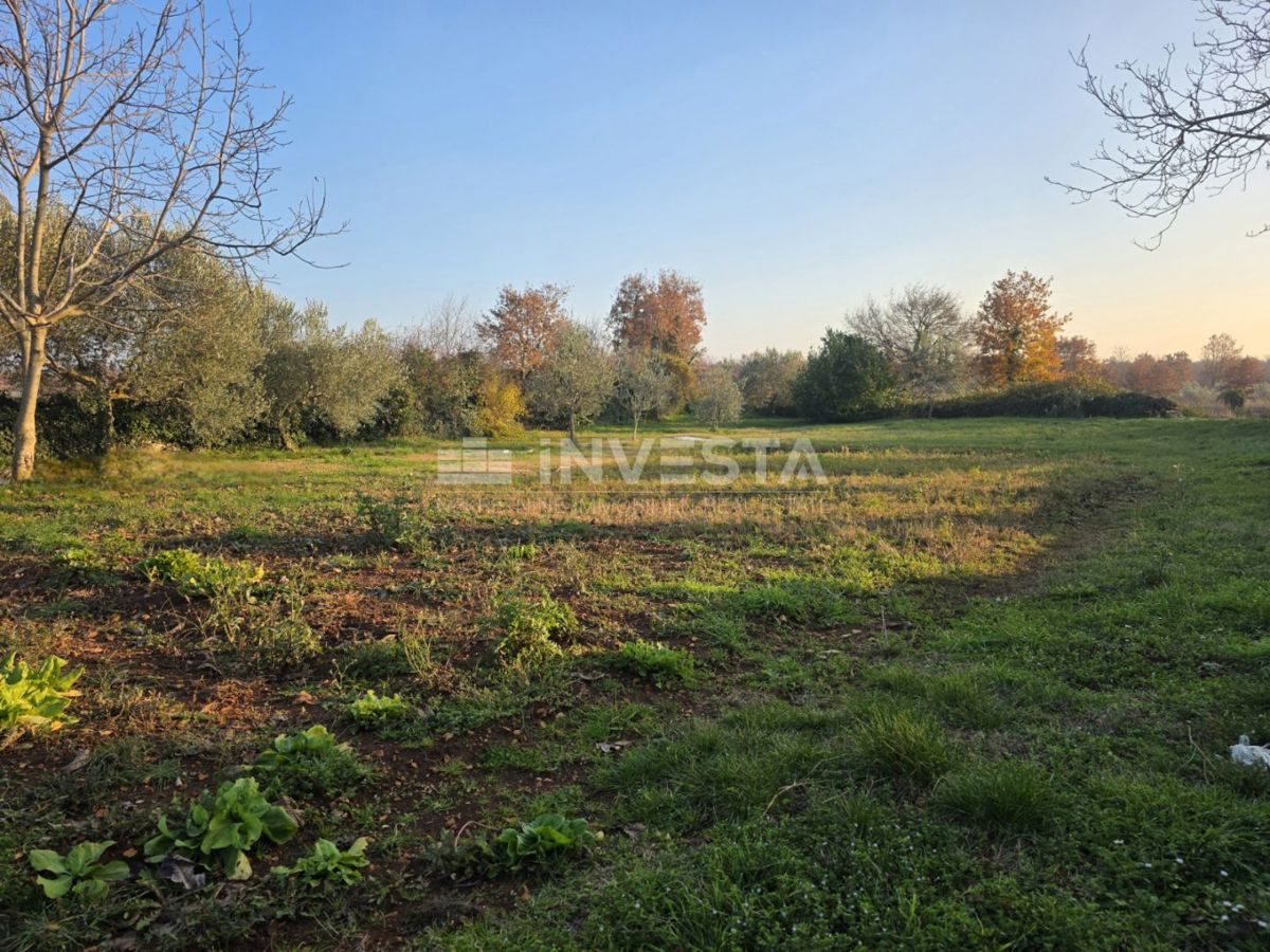 Zona di Vodnjan – Terreno edificabile 1025 m²