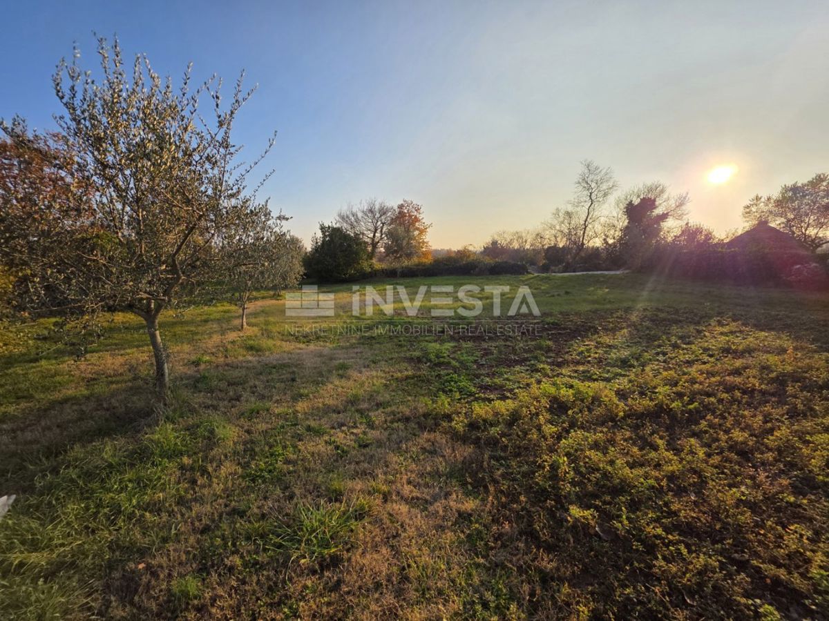 Zona di Vodnjan – Terreno edificabile 1025 m²