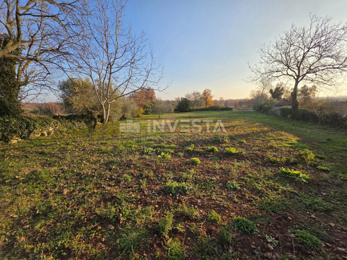 Zona di Vodnjan – Terreno edificabile 1025 m²