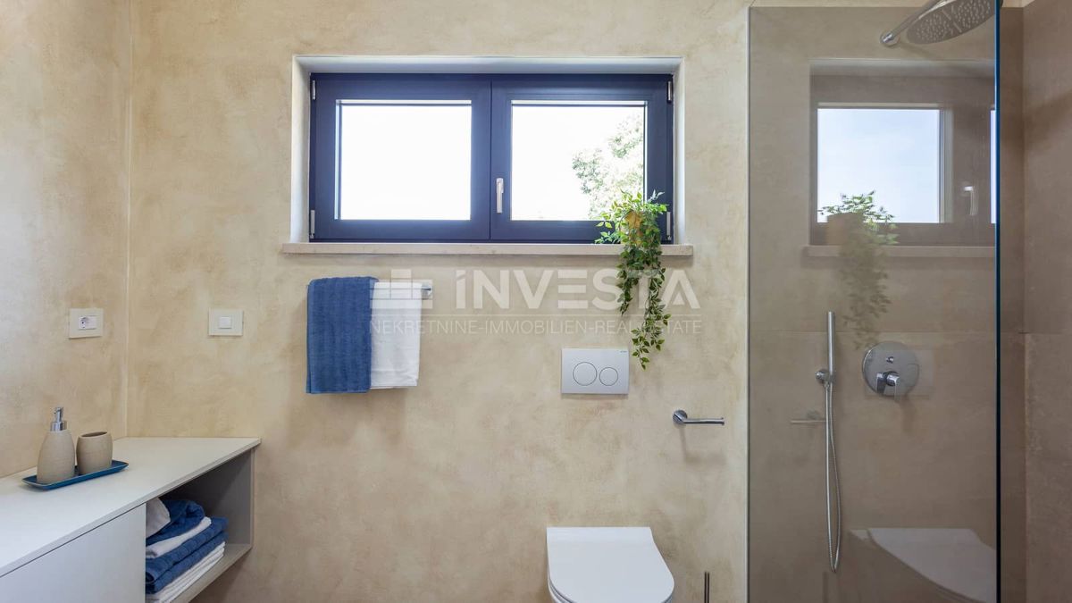 Zona Svetvinčenat, Villa moderna con piscina, nuova costruzione