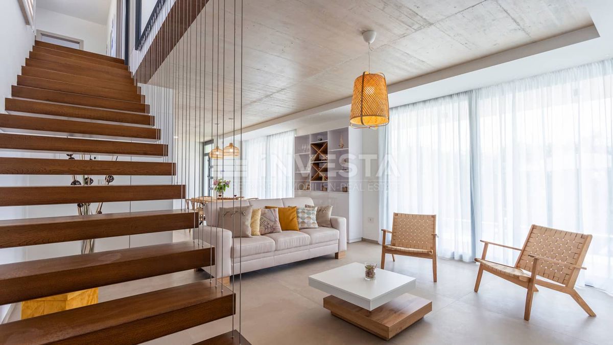 Zona Svetvinčenat, Villa moderna con piscina, nuova costruzione