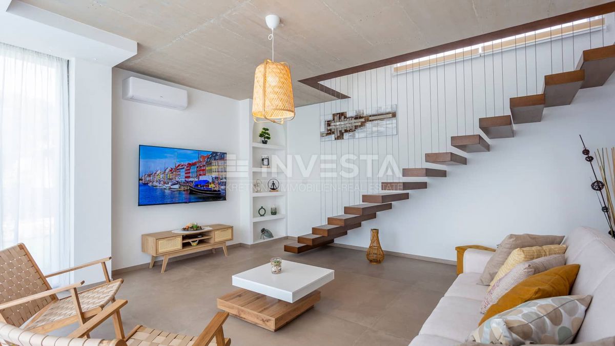 Zona Svetvinčenat, Villa moderna con piscina, nuova costruzione