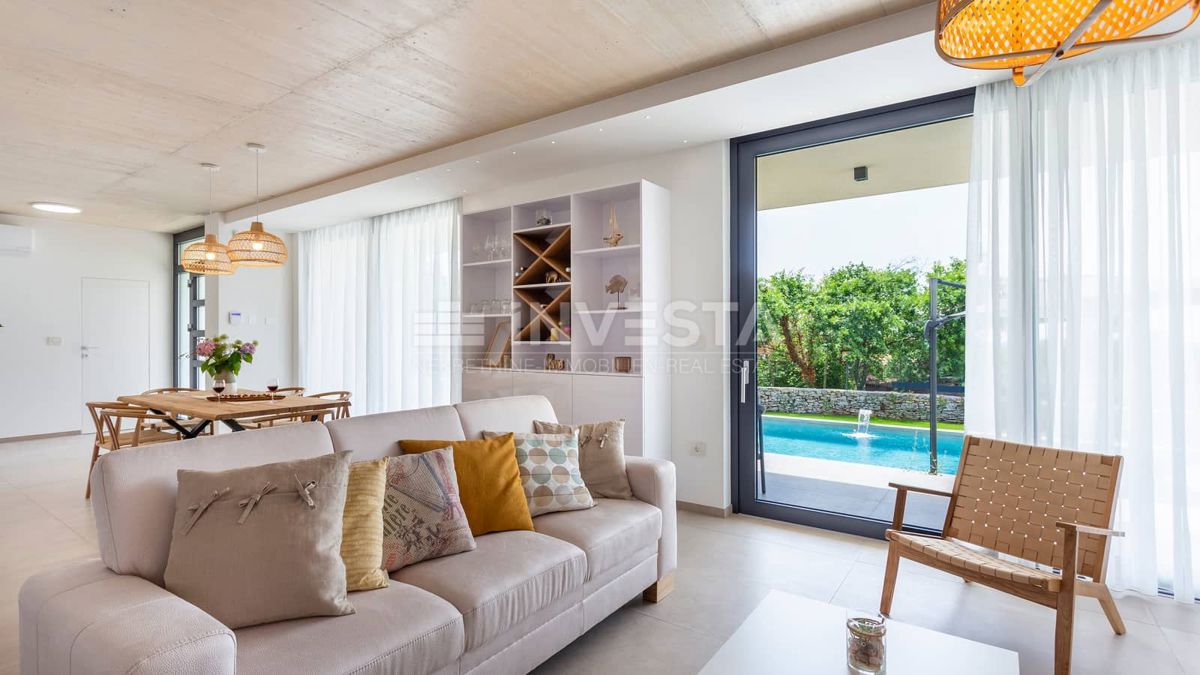 Zona Svetvinčenat, Villa moderna con piscina, nuova costruzione