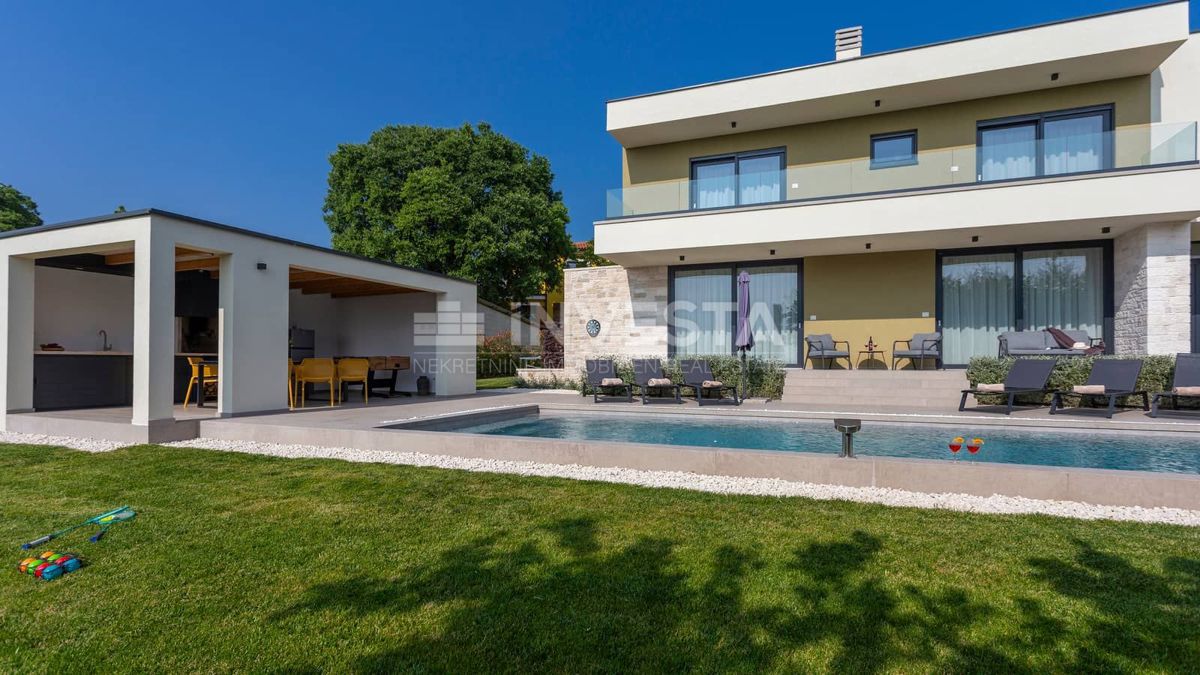 Zona Svetvinčenat, Villa moderna con piscina, nuova costruzione