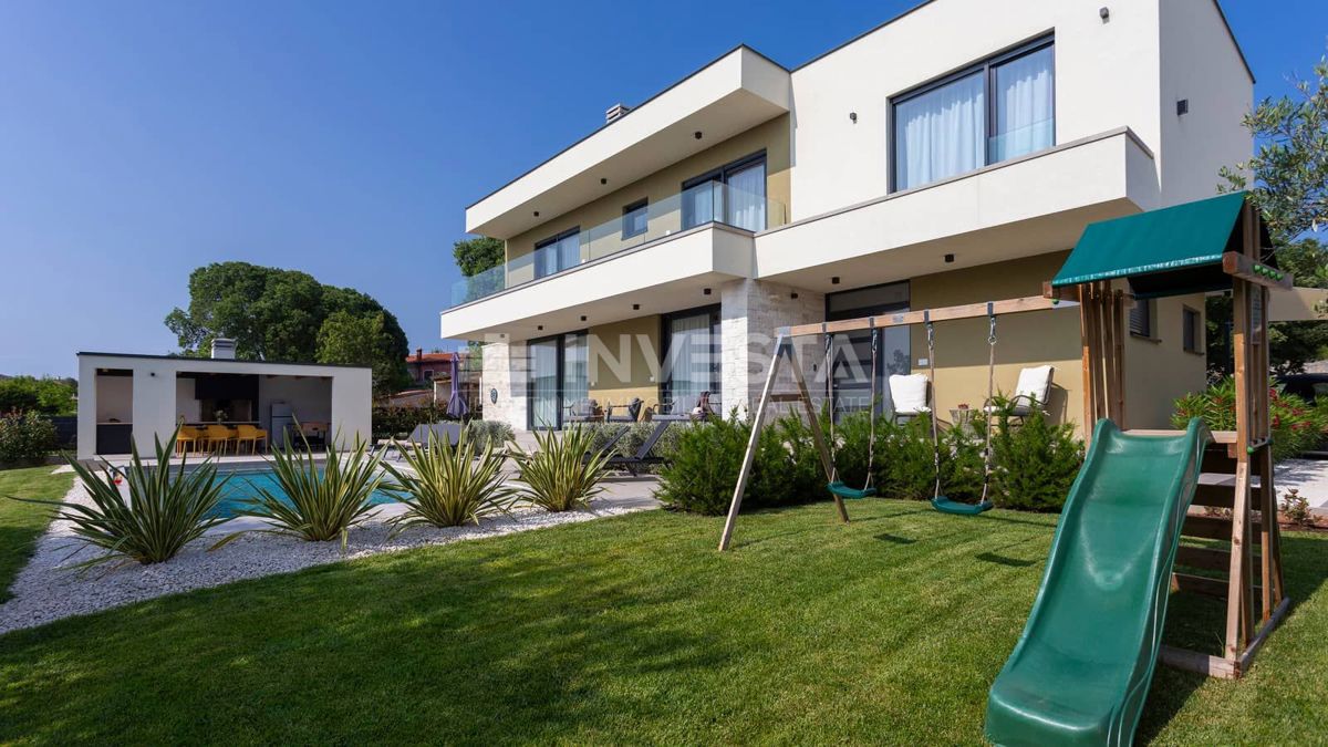 Zona Svetvinčenat, Villa moderna con piscina, nuova costruzione