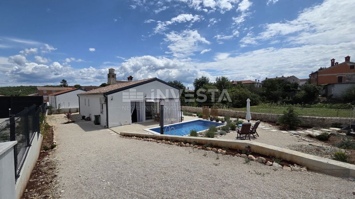 Casa con piscina