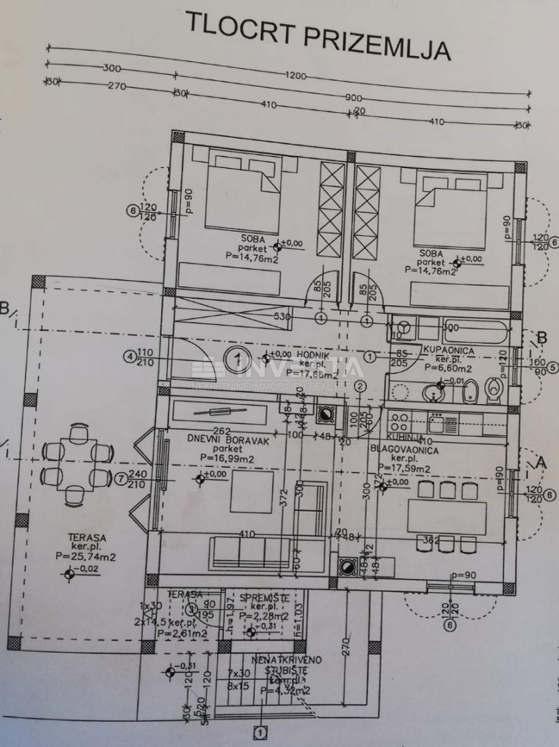 Ližnjan, casa familiare di qualità appena costruita con due appartamenti.