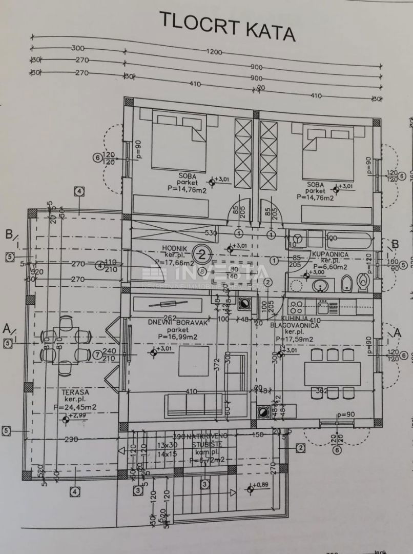 Ližnjan, casa familiare di qualità appena costruita con due appartamenti.