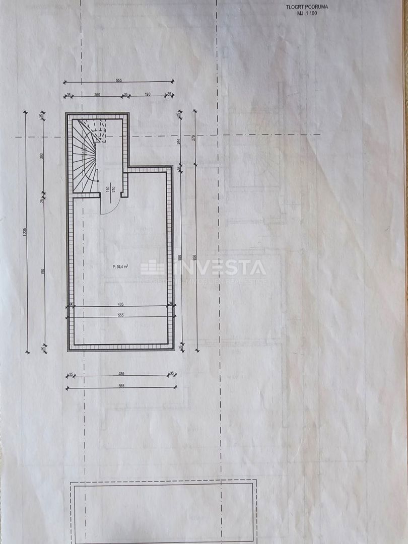 Dintorni di Pola, attraente terreno edificabile con design concettuale