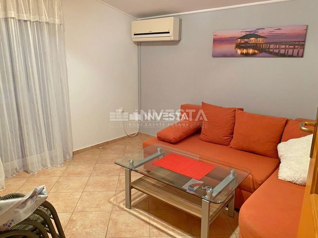 Fasana, Palazzina con 5 unità abitative, a 600 m dalla spiaggia