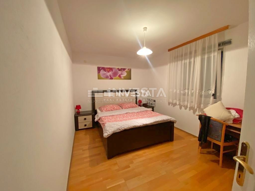 Fasana, Palazzina con 5 unità abitative, a 600 m dalla spiaggia