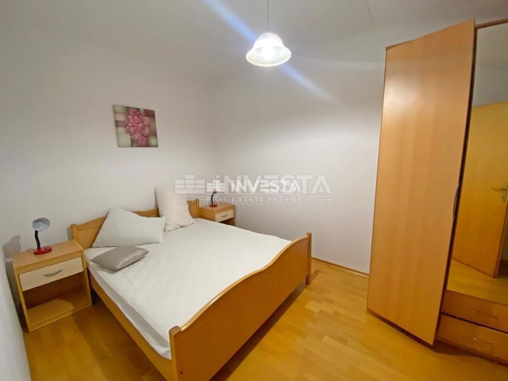 Fasana, Palazzina con 5 unità abitative, a 600 m dalla spiaggia