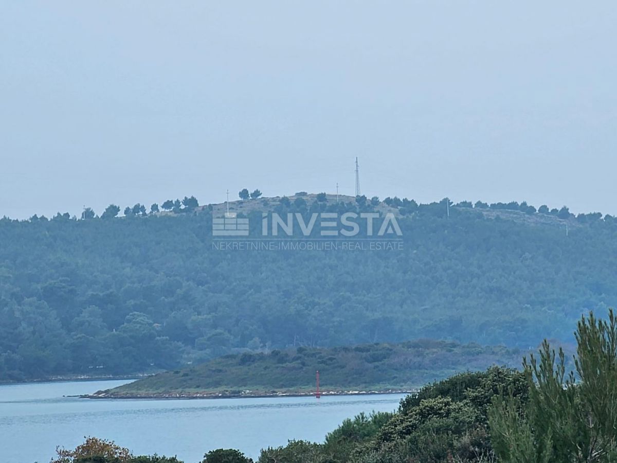 Medulin, villa moderna a 150 metri dal mare