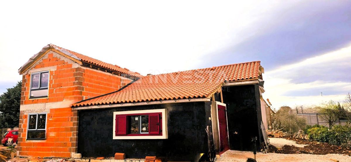 Casa istriana ristrutturata in un ambiente tranquillo