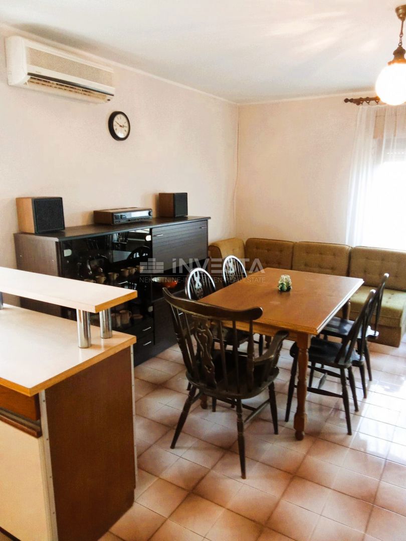 Pazin, Casa in natura con terreno edificabile