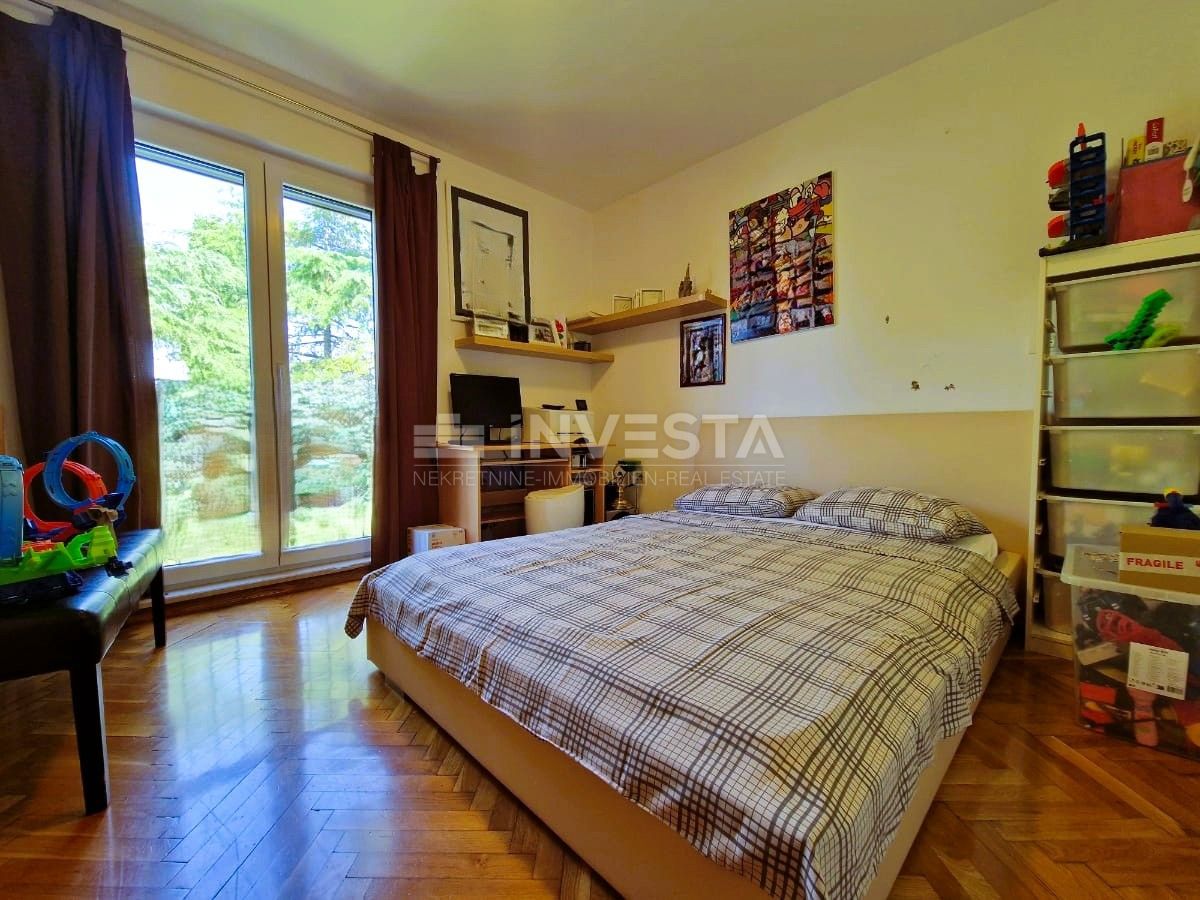 Centro di Fažana, appartamento con 3 camere da letto e 2 bagni, a 350 m dalla spiaggia