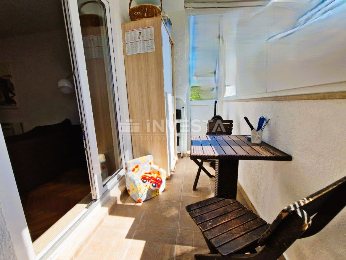 Centro di Fažana, appartamento con 3 camere da letto e 2 bagni, a 350 m dalla spiaggia