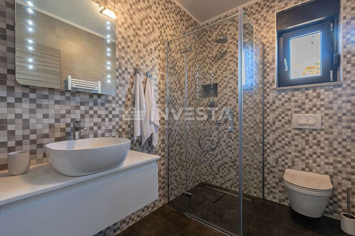 Zona di Marčana, casa con piscina riscaldata