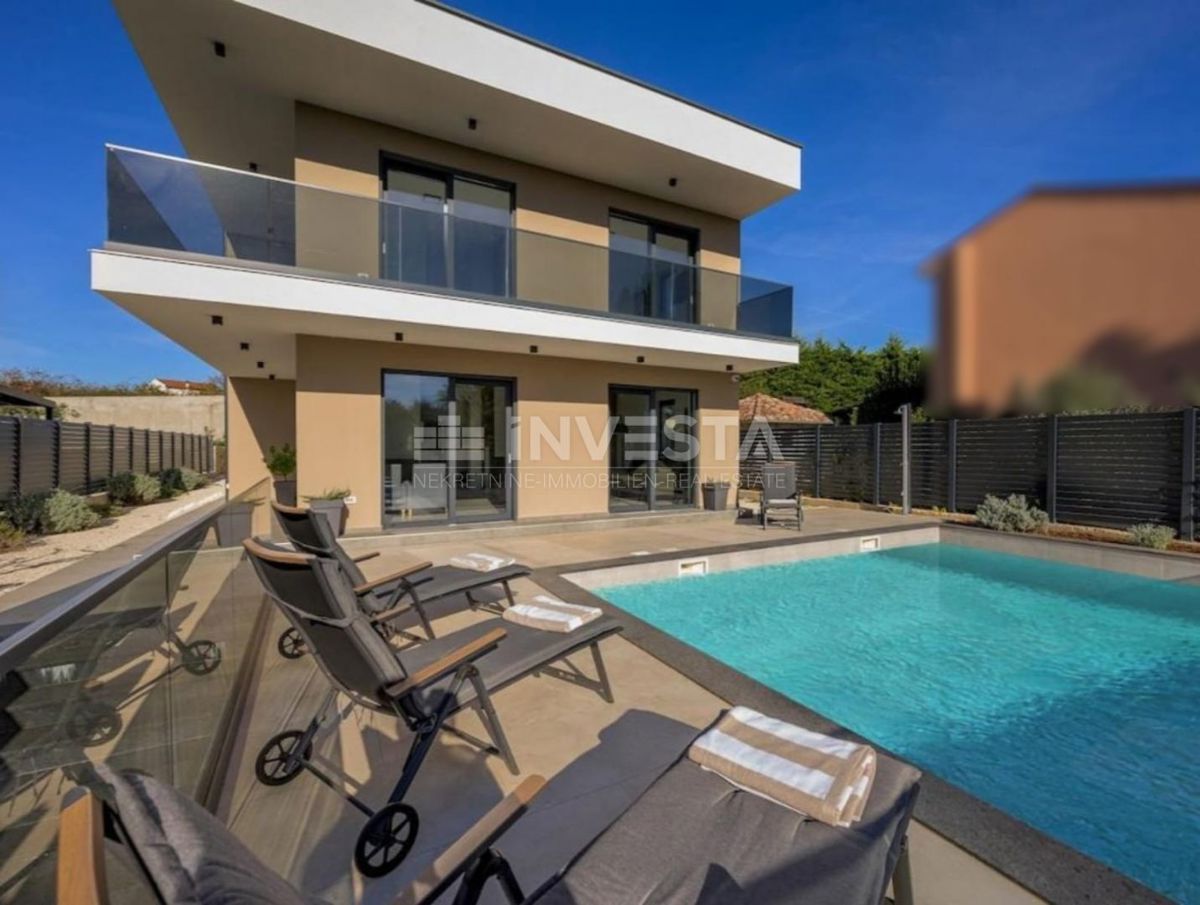 Svetvinčent, bellissima villa con piscina, AFFARE! PREZZO RIBASSATO!