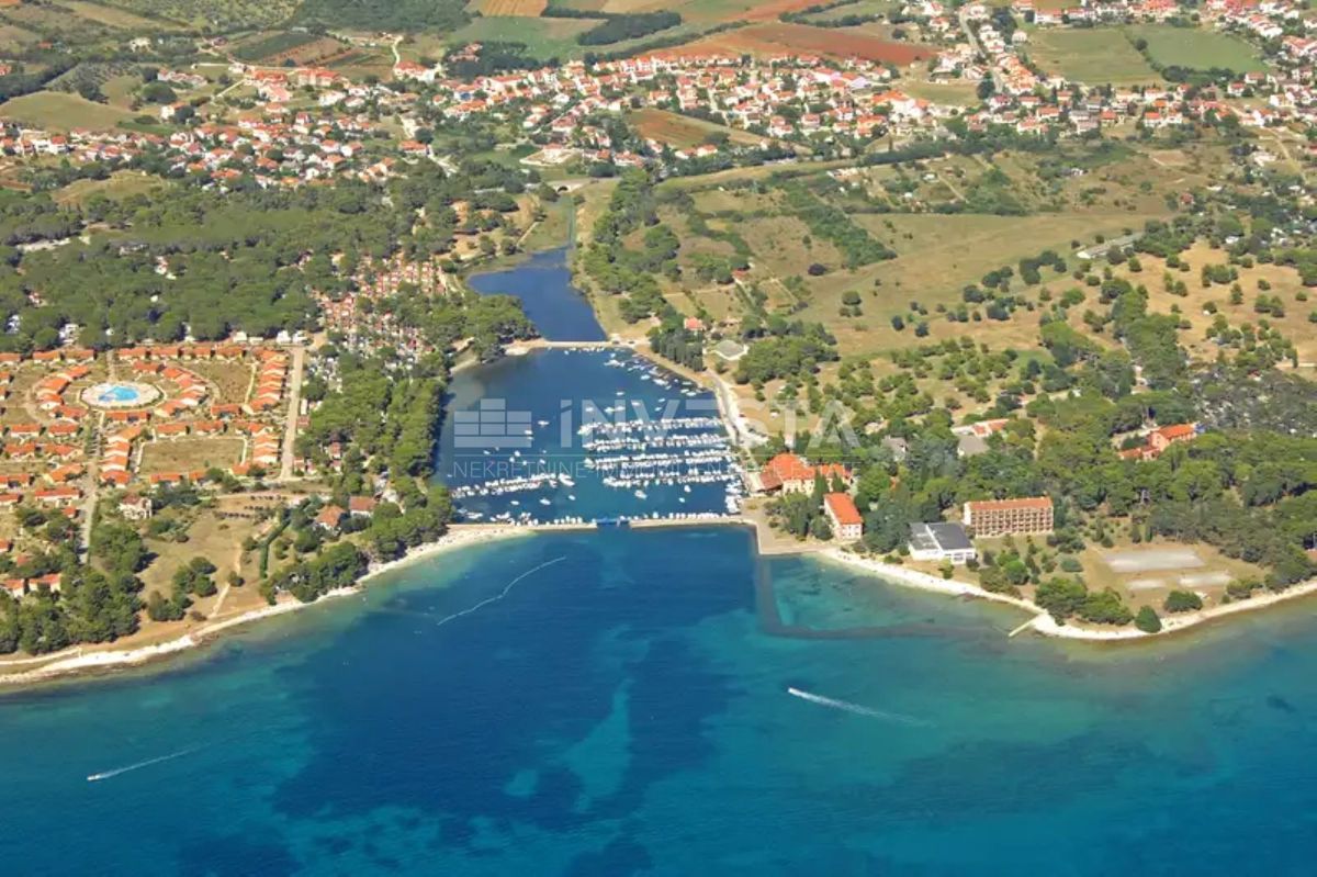 Fasana, Valbandon – Casa indipendente con due appartamenti, vicino al mare