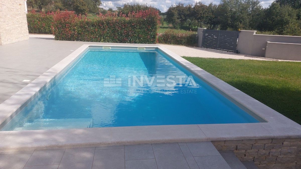 Villa con piscina