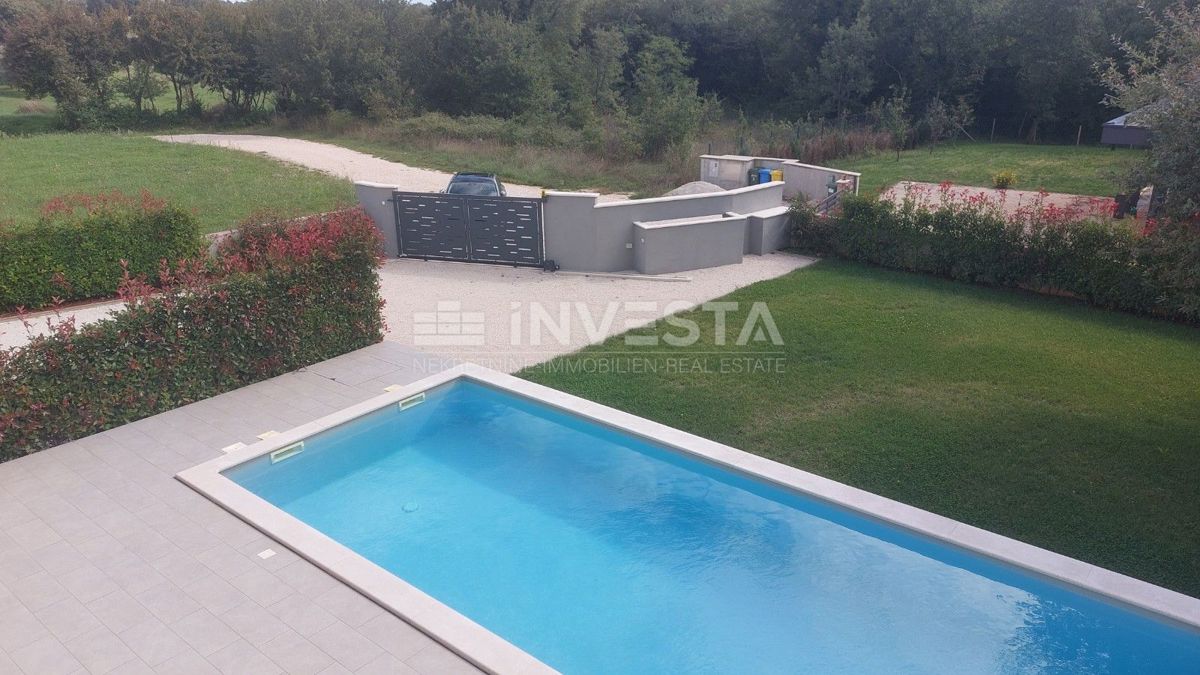 Villa con piscina