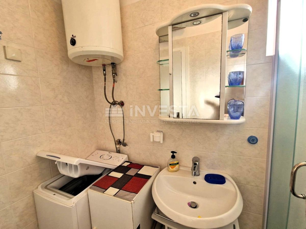 Barbariga, appartamento vicino al mare, parcheggio