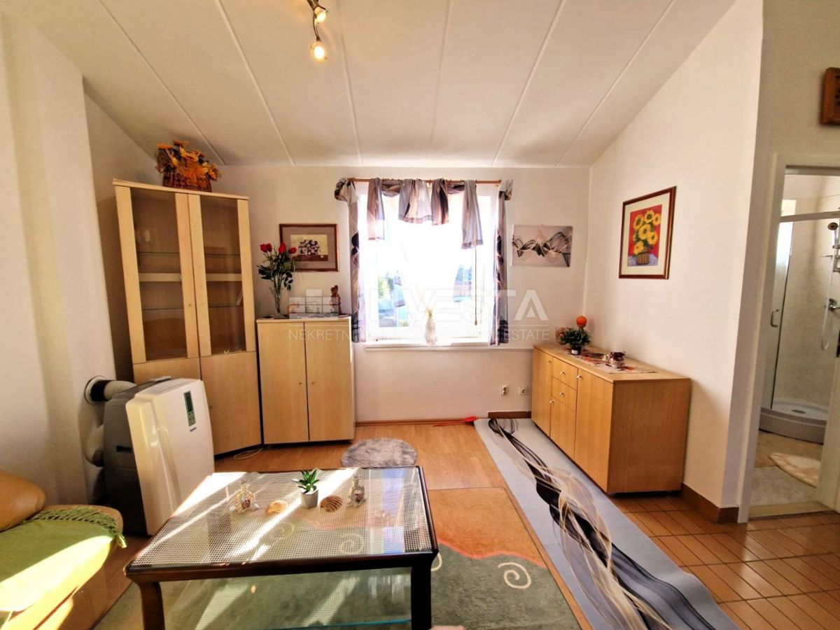 Barbariga, appartamento vicino al mare, parcheggio