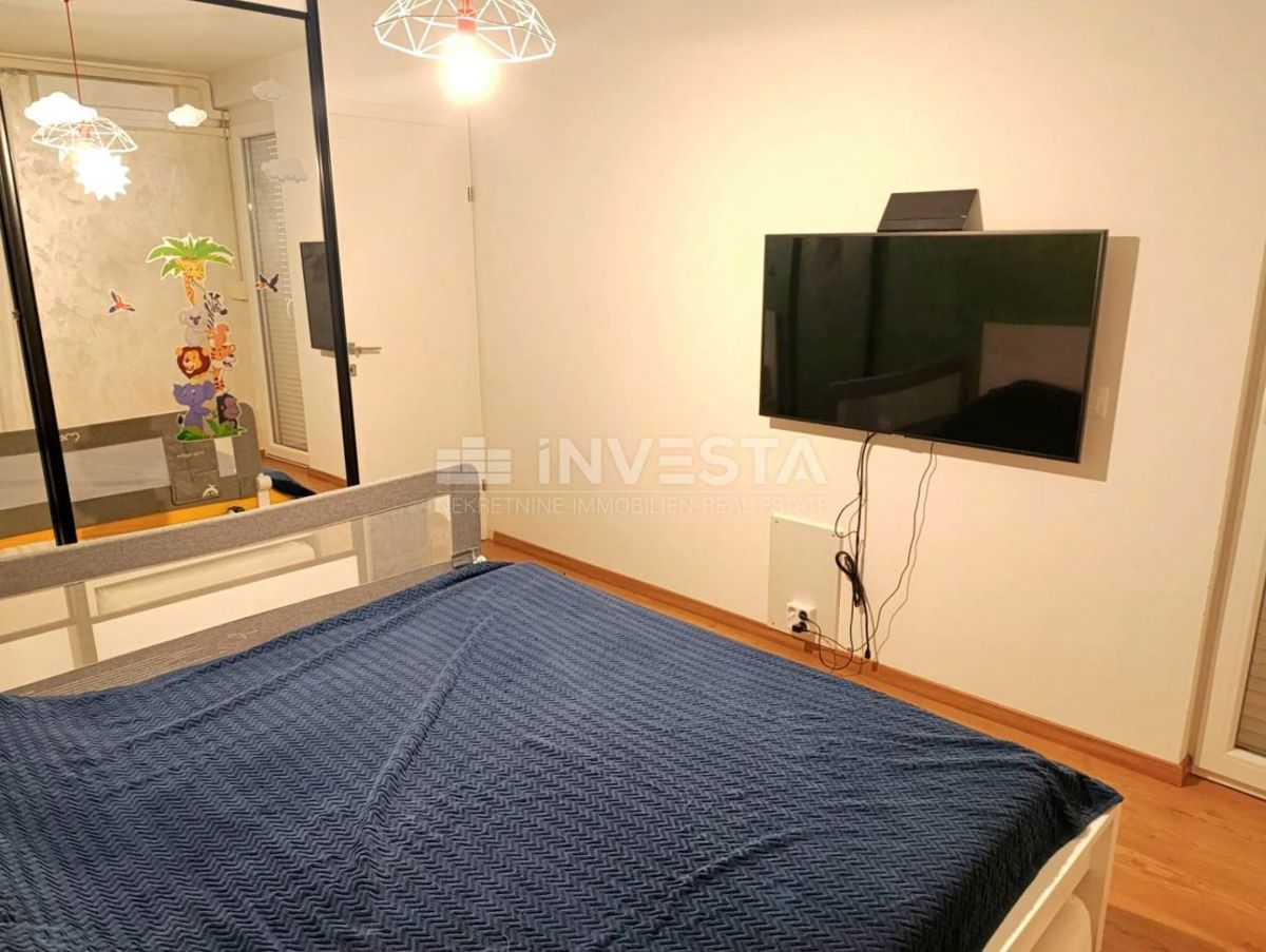 Pola, Vidikovac, appartamento ristrutturato al 3° piano con ascensore, 2 camere da letto e balcone