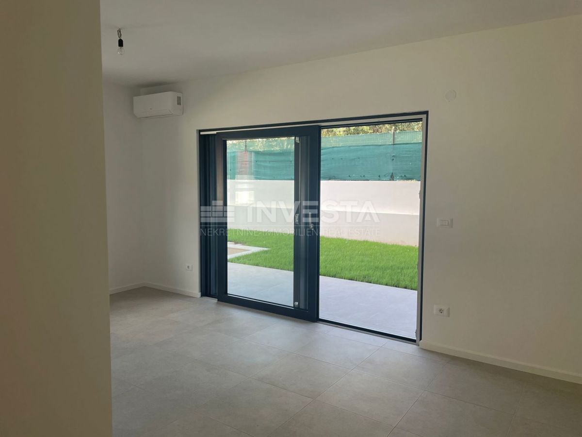 Medolino, Premantura, appartamento di lusso 99 m² con piscina, giardino e 2 posti auto