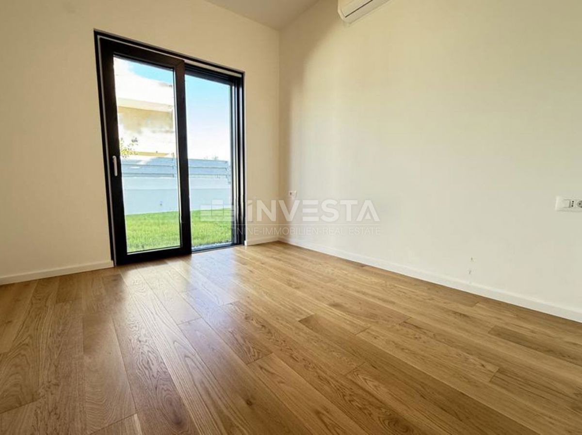 Medolino, Premantura, appartamento di lusso 99 m² con piscina, giardino e 2 posti auto