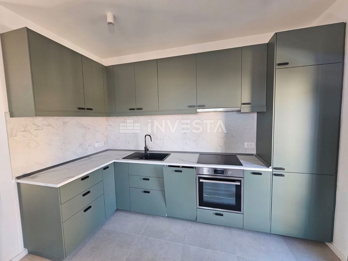 Medolino, Premantura, appartamento di lusso 99 m² con piscina, giardino e 2 posti auto