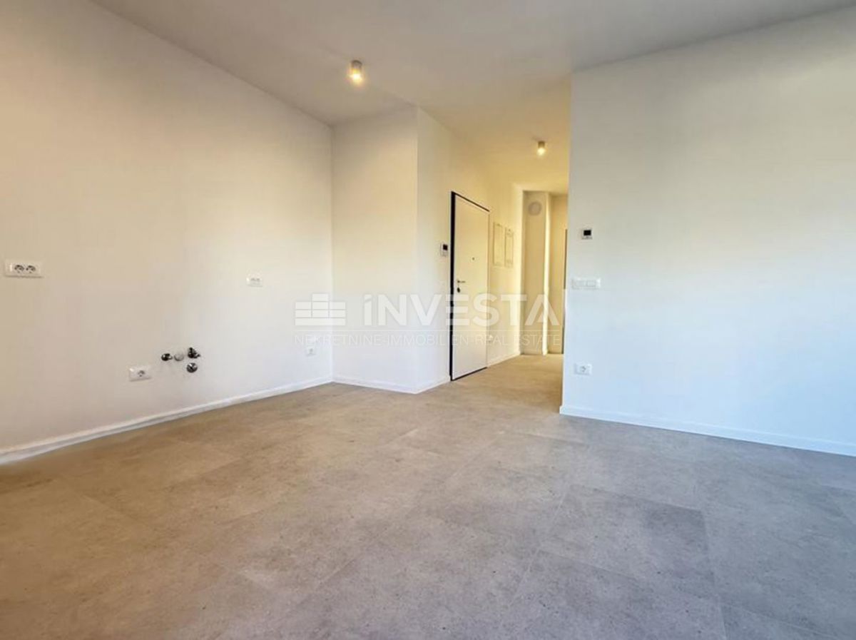 Medolino, Premantura, appartamento di lusso 99 m² con piscina, giardino e 2 posti auto