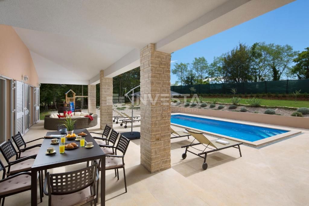 Casa Šumber, Sveta Nedelja, 300m2