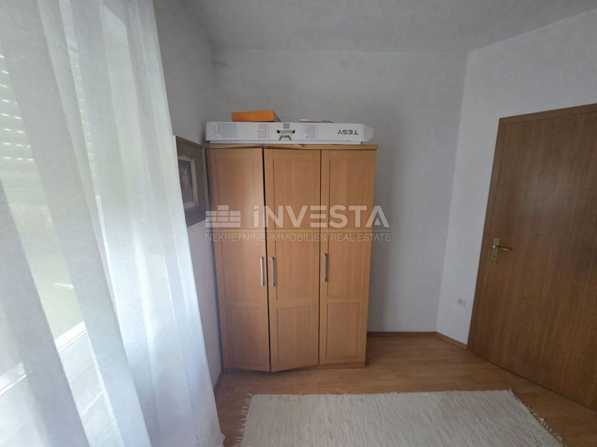 Appartamento con una camera da letto, terrazza e vista sul verde - 1,5 km dal mare