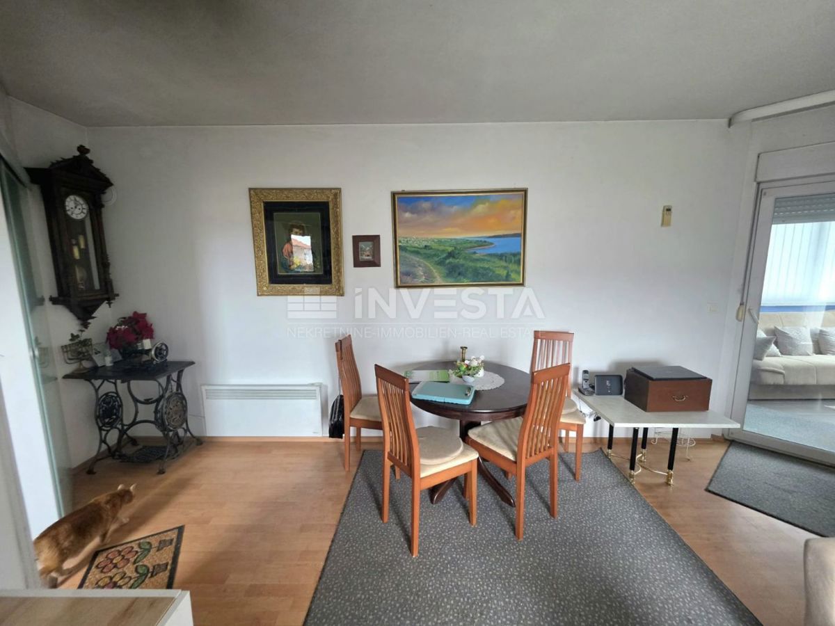 Appartamento con una camera da letto, terrazza e vista sul verde - 1,5 km dal mare