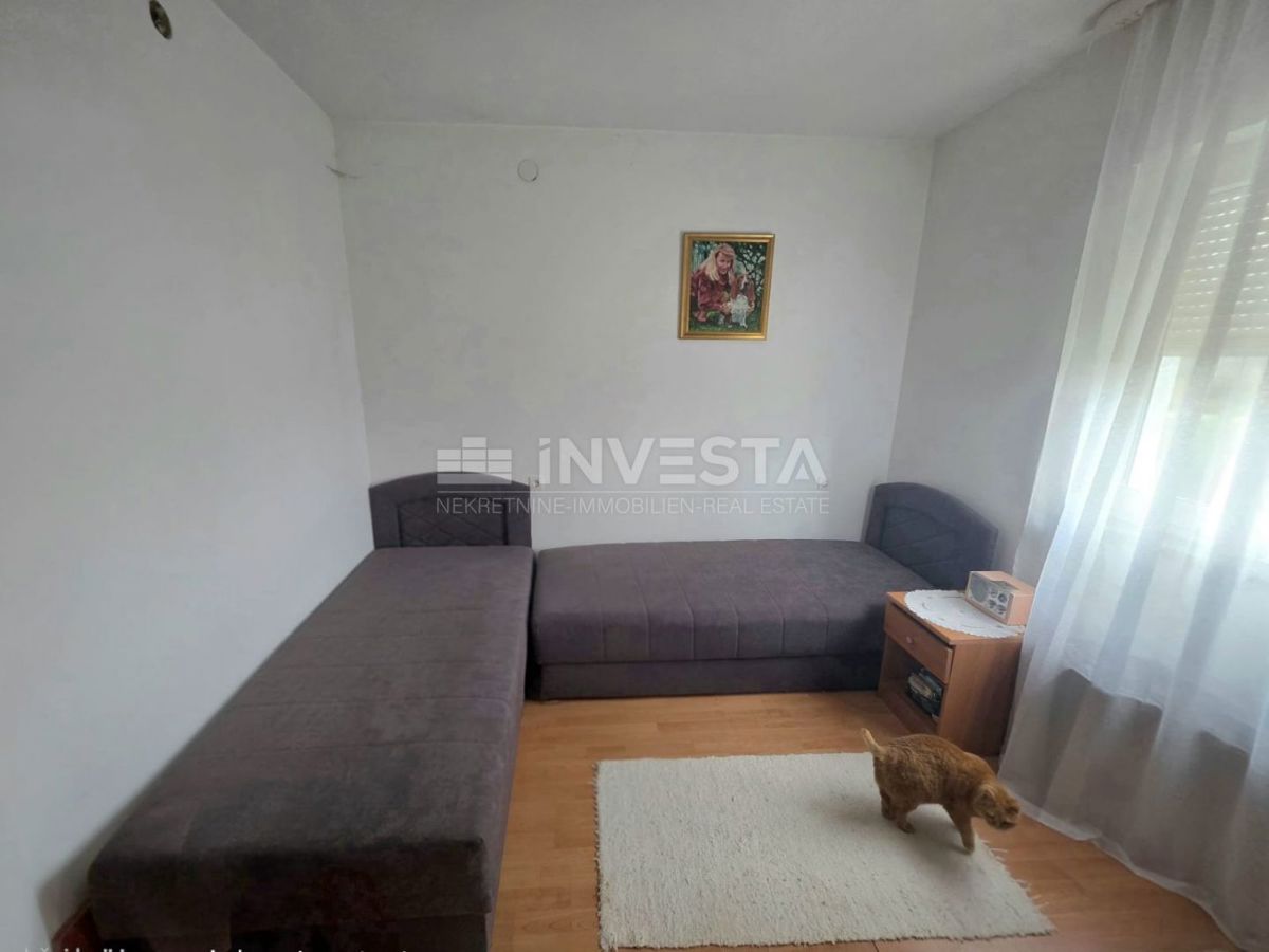 Appartamento con una camera da letto, terrazza e vista sul verde - 1,5 km dal mare