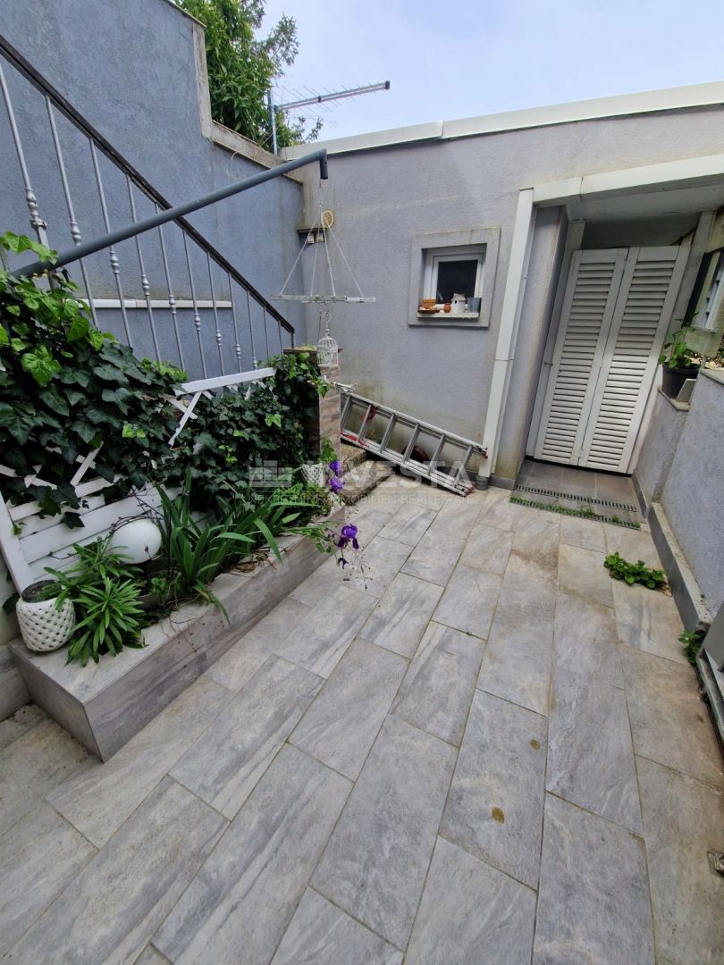 Appartamento vicino all’Arena, 2 camere da letto, giardino