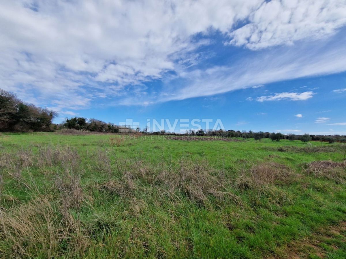 Šišan, terreno agricolo ai margini dell'urbanizzazione, 1250 m2