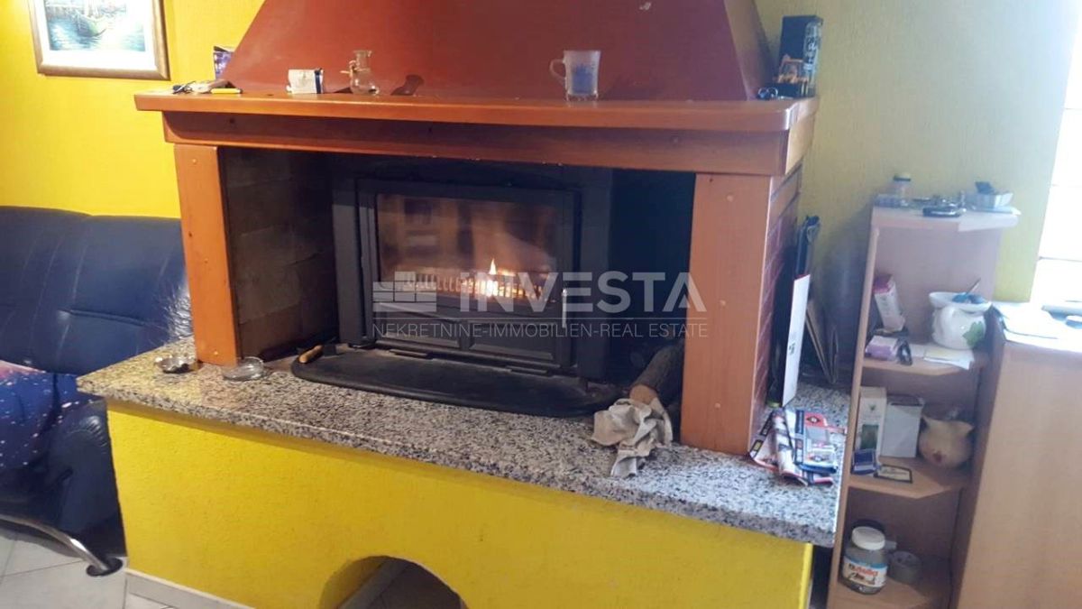 Casa al piano terra di 141 m 2 ai margini del paese con una proprietà di 21500 m2