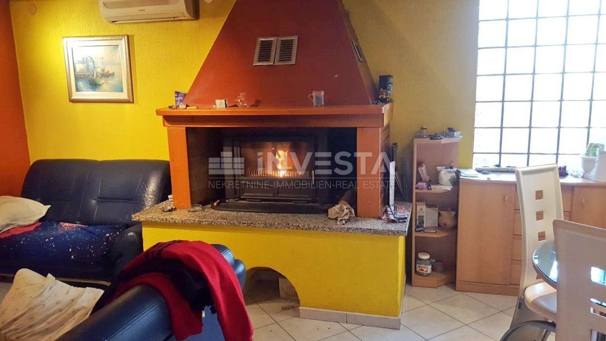 Casa al piano terra di 141 m 2 ai margini del paese con una proprietà di 21500 m2