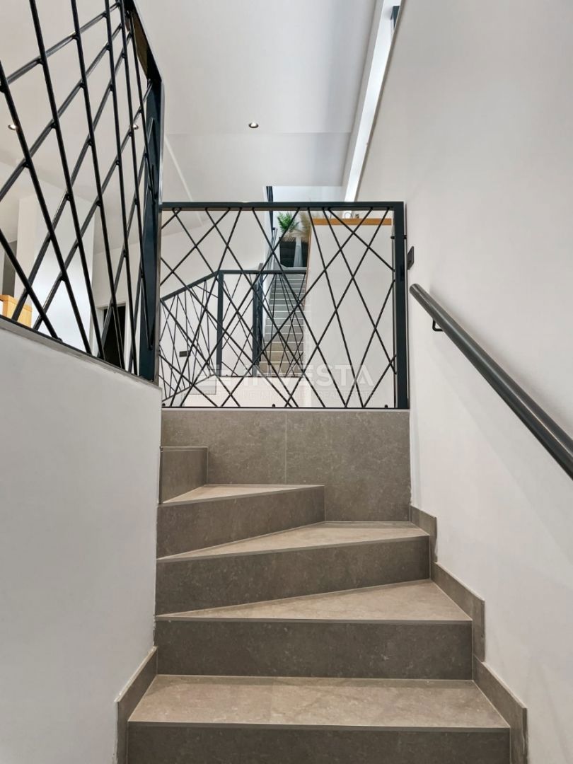 Poreč, dintorni, villa moderna 306m², vista mare