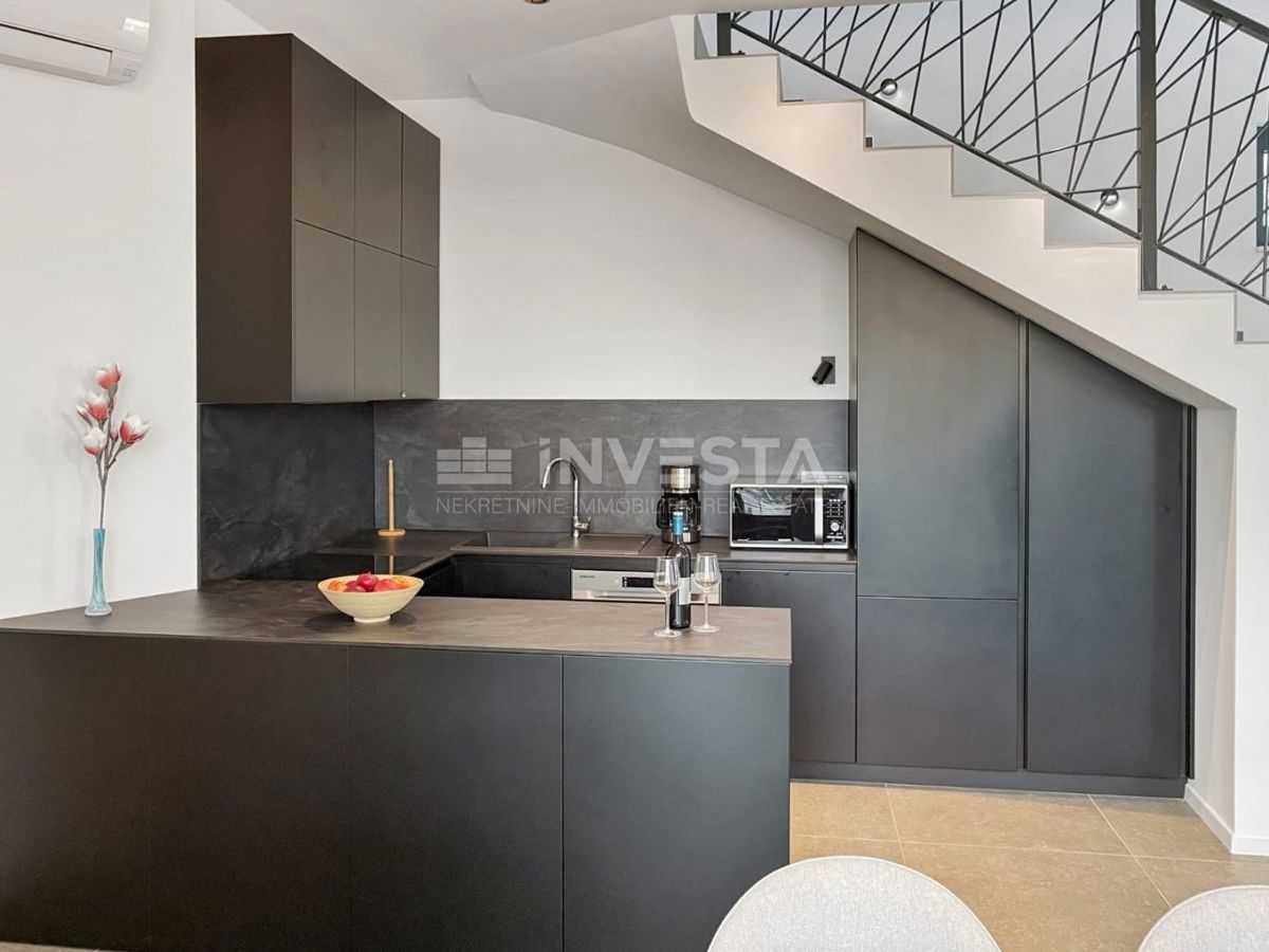 Poreč, dintorni, villa moderna 306m², vista mare