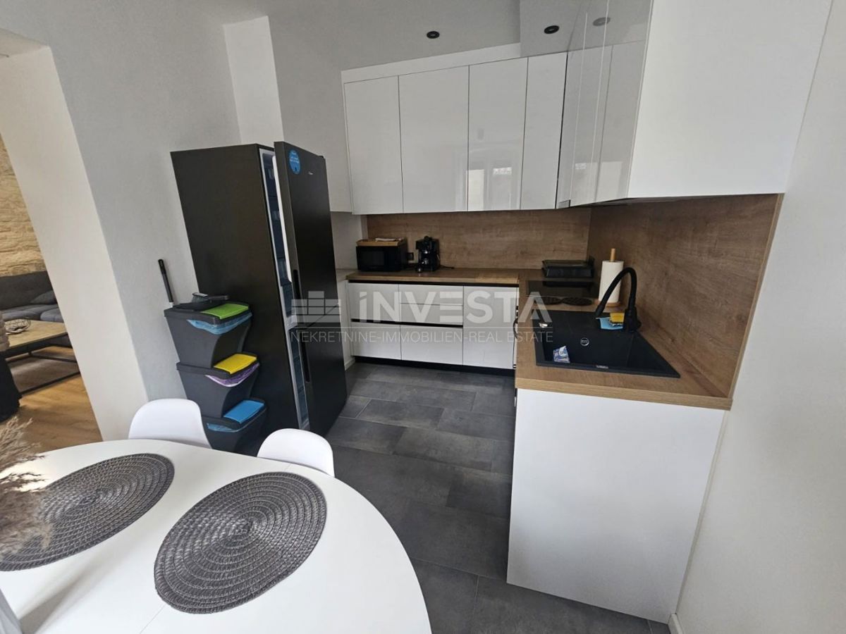 Pola, Stoja, appartamento recentemente ristrutturato vicino al mare