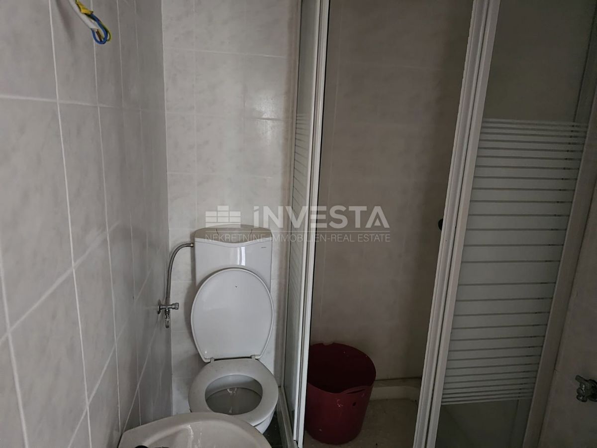 Centro di Medulin, casa in pietra parzialmente ristrutturata