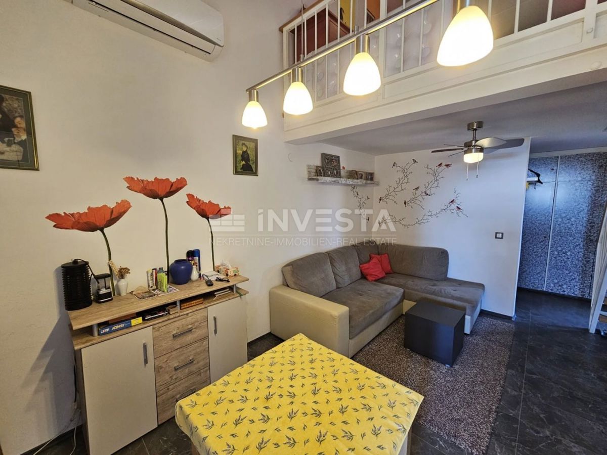 Duga Uvala, appartamento con vista mare, vicino alla spiaggia